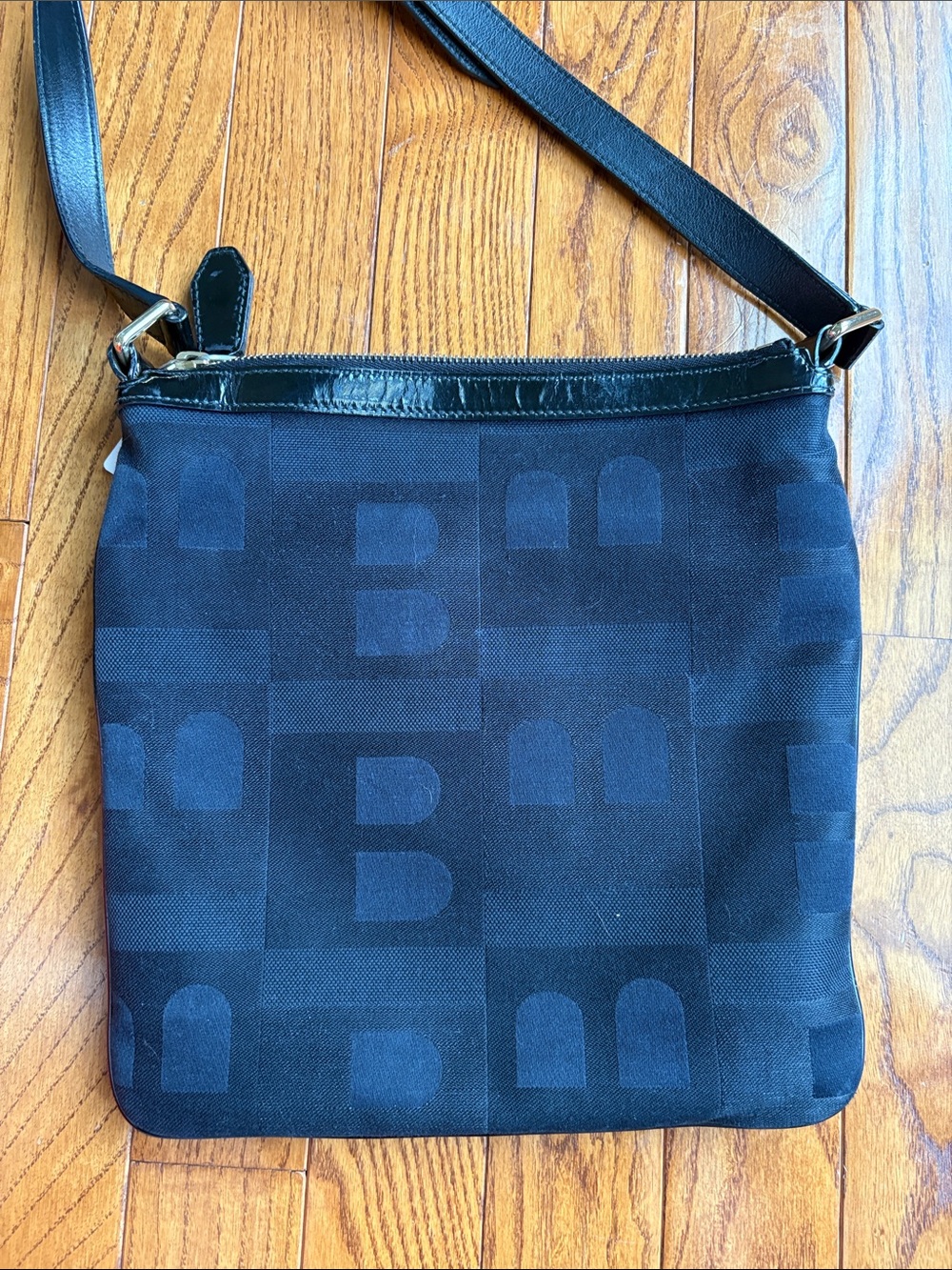✨ VINTAGE BALLY Classic Monogram Crossbody Sacoche Bag Black Canvas & Patent ✨ - Picture 4 of 14